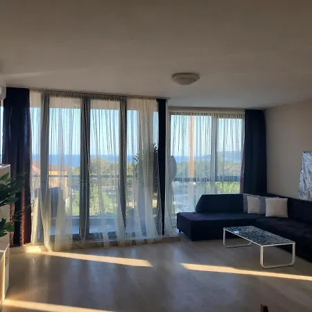 Апартамент Св. Никола Apartman Várna